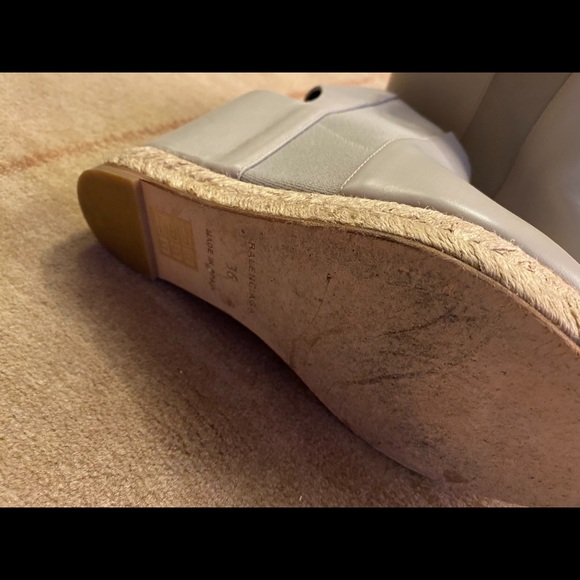 Balenciage shoes - Picture 3 of 6